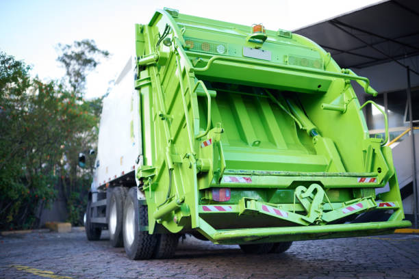 Best Professional Junk Removal  in Newark, OH